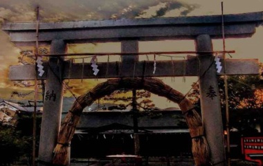 『鳥居に電車が到着する 超異空間「車折神社」』の画像