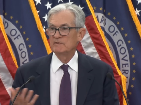 米FOMCは無難な通過　指数寄与の銘柄に明暗分かれ朝高から早々に一服感