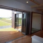 窓全開にして部屋の掃除してたら警察呼ばれて恥かいたｗｗｗｗ