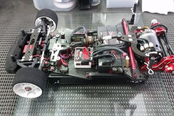 CRC 1/12 スケールRCシャーシ カーペットナイフ・Xtiキット