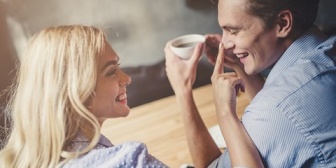 嫁との出会いは社会人サークル。感性が合ったんだ。嫁が大学卒業後結婚を考えていたけど…嫁が積極的で学生結婚に！