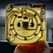 丸型8LED人感ナイトライトの分解