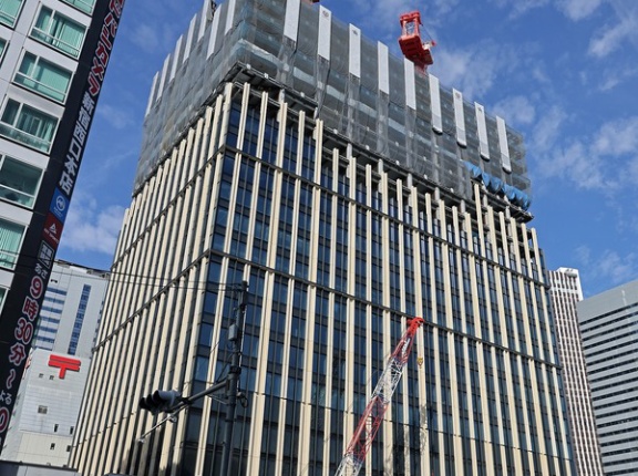 高さ約129m「(仮称)明治安田生命新宿ビル」の建設状況！新宿西口駅前広場に面したオフィスビル（2025.10.18）