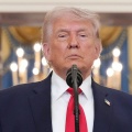 ライブ中継：トランプ大統領がホワイトハウスから国民に向けて演説