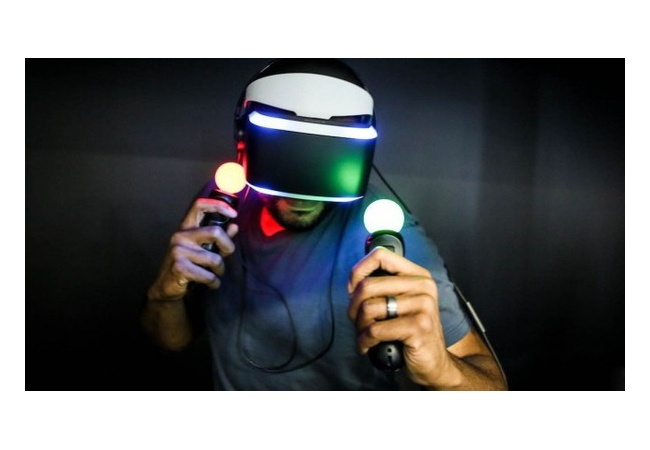 VRが流行らん理由って純粋に高いからよな