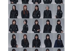 櫻坂46の最新アー写、なんか暗い【画像あり】