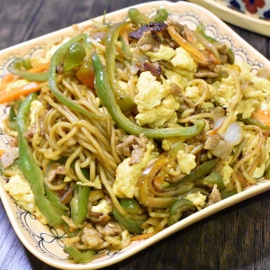 王道な味♪ピー玉焼きそば