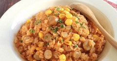 炊飯器で放置するだけ！オムライスにもなるケチャップライス