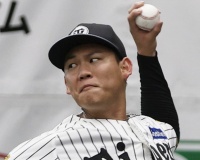 及川雅貴に黄色信号か　19球投げて被安打2