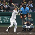 近本のけん制死は盗塁失敗じゃない。9/30甲子園初回、右前打のあと中野の打席で起きた一塁タッチアウト