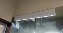 【実家のDIY】古い蛍光灯をLEDに交換♬配線工事不要で高齢の親でも安心の明るさに♬（記事下にPR含）