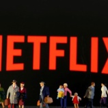 『【朗報】Netflixがテレビを淘汰している理由が一目瞭然！在京キー局5社合わせてもNetflix1社の半分にも届かない程多額の製作費用を費やしています。』の画像
