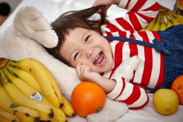 秋山成勲の娘サランちゃんの止まらない人気 初の単独広告が決定 韓国 ドラマ 映画 俳優 K Popスター 情報紹介 Dvdco Jp