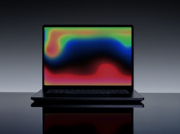 Microsoft、NVIDIAと共同設計のPC「Surface Laptop Ultra」発表