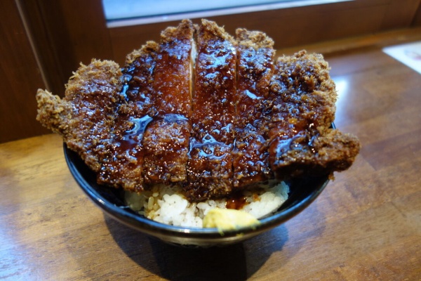 ソースかつ丼への道 東京都