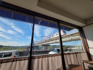 【プレオープン】多摩川と京王線を愛でる 多摩川沿いに”ナチュラルベース”が出来たそうなので行ってきた