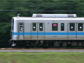 大きすぎた側面のドア 登場時に小田急1000形のワイドドア車はどんな風に紹介されたのか