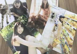 【斉藤優里】セクシー！ノースリ＆太ももが眩しすぎる写真。。。