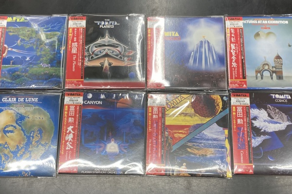 クラシック CD　DVDまとめて Amazon.co.jp: EIKICHI YAZAWA CONCERT TOUR“Z”2001 [DVD