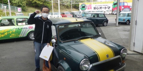 スタッフブログ ローバーミニ専門店キャメルオート 新miniオーナーと納車整備