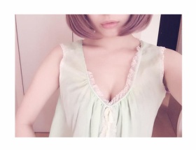 きゃりーぱみゅぱみゅが落ち目すぎてついに胸の谷間をアピールする必死っぷり