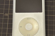 【画像】iPod買った！デカい！