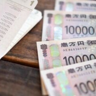 年金だけで生活して 雀の涙