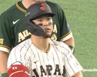 佐藤輝明、代打起用に応える左2塁打で日本追加点！！！