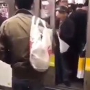 自分は王様だと思っている老人は多い。電車の発車を遅らせる迷惑な老人。海外の反応