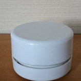 『ダイソーのシンプルな卓上クリーナー』の画像