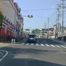 女性「前の車🚗詰まってるなぁ…一応止まっておくか」👉
