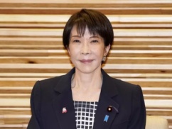 【朗報】高市首相、マスコミを“完全無視”するフェーズに突入。 ぶら下がり取材拒否でX発信370件。どっちが国民に届いてるか一目瞭然 【朗報】高市首相、マスコミを“完全無視”するフェーズに突入。 ぶら下がり取材拒否でX発信370件。どっちが国民に届いてるか一目瞭然
