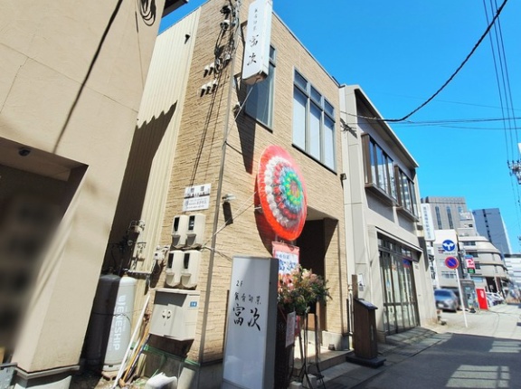 人気店の2号店！？富山市新富町に『食肴旬菜 富次』なる日本料理店がオープンしてる。
