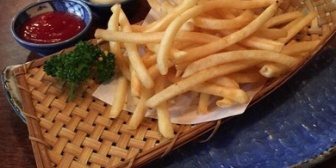 いい歳した妙齢の女性が居酒屋で一番にポテトフライ頼むなよ