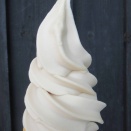 ガラナソフト＠北海道　道の駅なないろ七飯のソフトクリーム