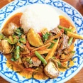 北千住のタイ料理「ライカノ」でタイハーブ香る森のカレー「ゲーン・パー」と和えもの「ラープ・ムー」