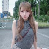 『[イコラブ] 大谷映美里、ノースリニット×ミニ丈ボトムで美脚見せ「秋のみりにゃも可愛い」「眩しい」と絶賛の声』の画像