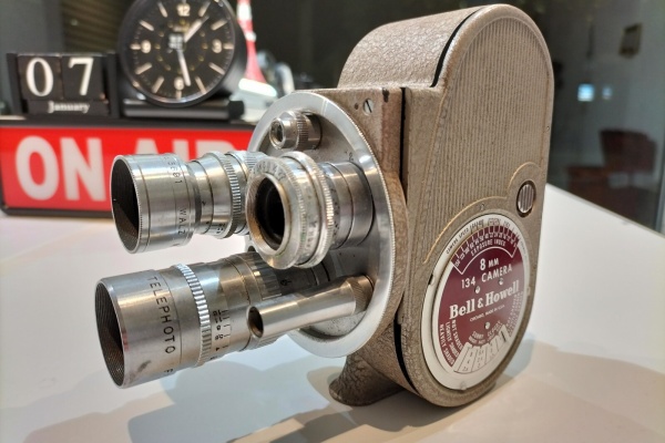 Extinct Media Museum | 絶滅メディア博物館 - Bell&Howell