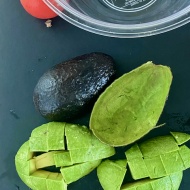 トマトとアボカド&小エビのハニーマスタード