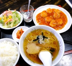 中華料理　とーたる亭　〜　エビのチリソース　