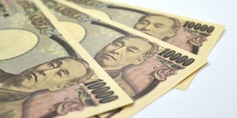 【愚痴】旦那が「結婚祝いに3万渡して、産後にプレゼントをする」と言って聞かない。