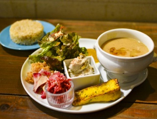 「ねき」の『たっぷりスープのランチセット』など（高槻市富田丘町）【たかつーグルメ】