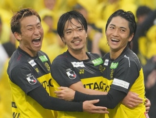 ホーム10戦負けなし記録を更新中の柏レイソル、最後に負けたのが東洋大学さんの模様