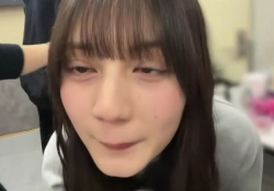 最新のノースリーブ小坂菜緒、セクシーさが限界突破...