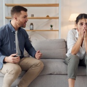  【悲報】嫁「浮気したよ♡」ワイ「ふざけんな！離婚や！」嫁「いいけど3バカの親権は私が貰うからねｗ」⇒結果！！！