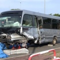 【ﾌｧﾝｻﾏﾘｨ】磐越道事故　マイクロバス運転手(68)の逮捕状請求　高校生ら21人死傷で過失運転致死傷の疑い…辺野古転覆死亡事故の船長との対比が話題に