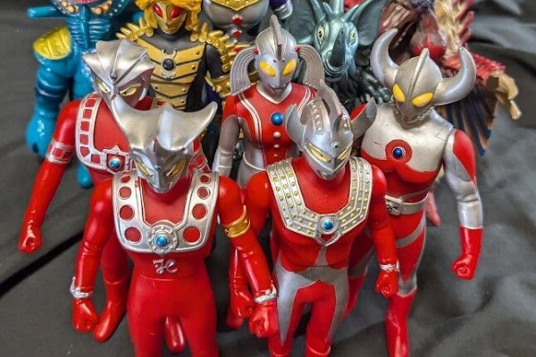 ウルトラマンA・タロウ＆登場怪獣・宇宙人（バンダイ）ソフビ10体 