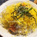 不審な物体＆鮭のチラシ寿司