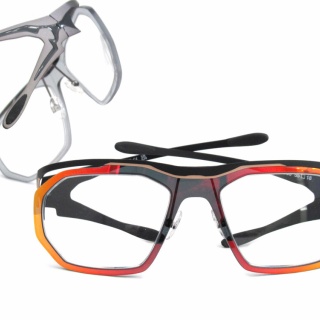 メイドが接客するメガネ屋　キャンディフルーツ オプティカル