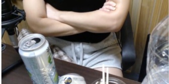 【ななし】アイドルVTuberみあちの腕が逞し過ぎて強そう『町中華の大将か?』『ラーメン作ってそうな腕』